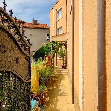 доли Apartment Pomorie